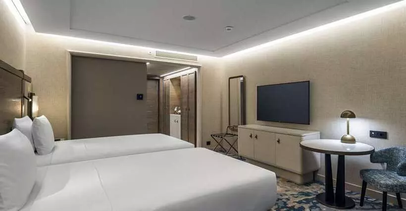 シティビューのデラックスルーム, Capital Hilton