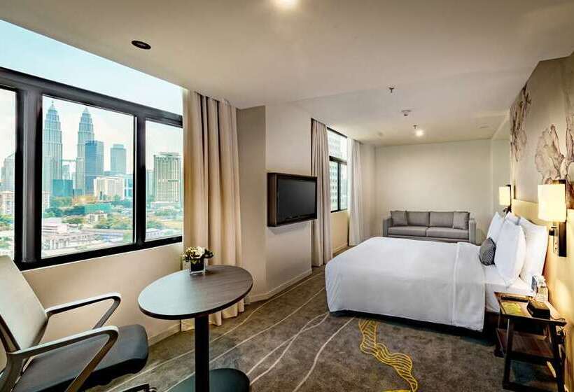 복층 룸 퀸 침대, Capital Hilton