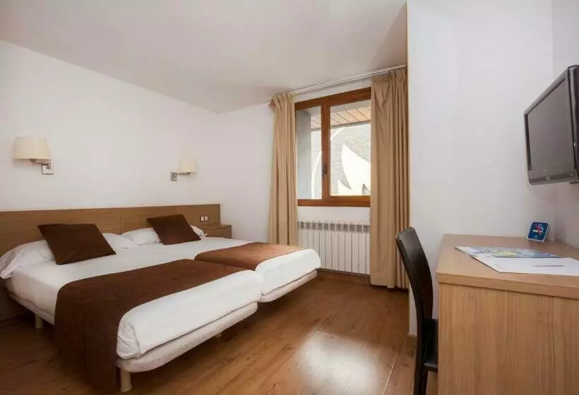 اتاق استاندارد یک نفره, Catalunya Ski by Nexta
