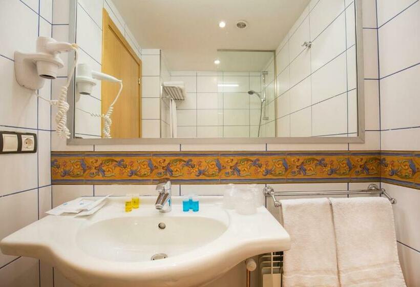 Camera Standard, Catalunya Ski by Nexta