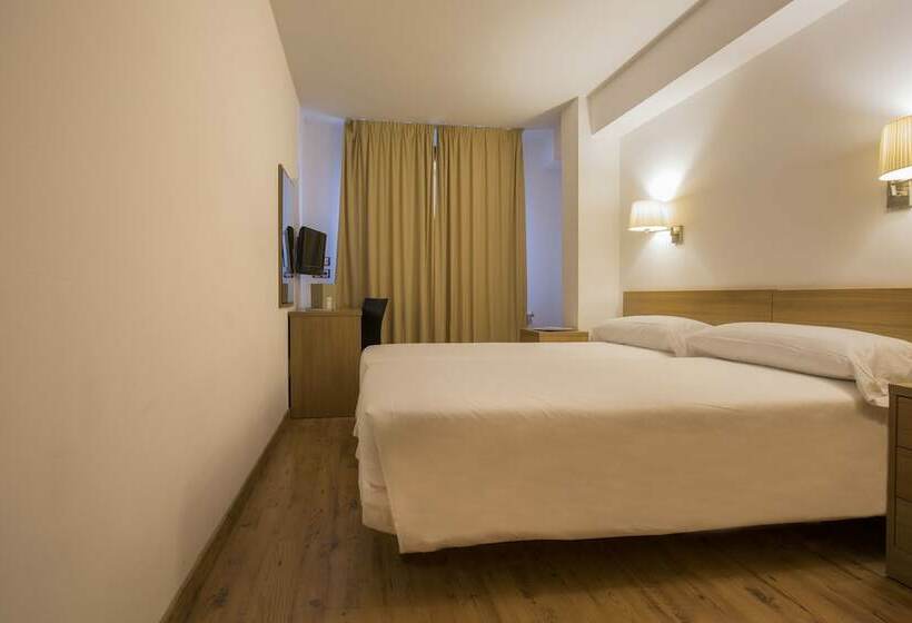 Camera Standard, Catalunya Ski by Nexta