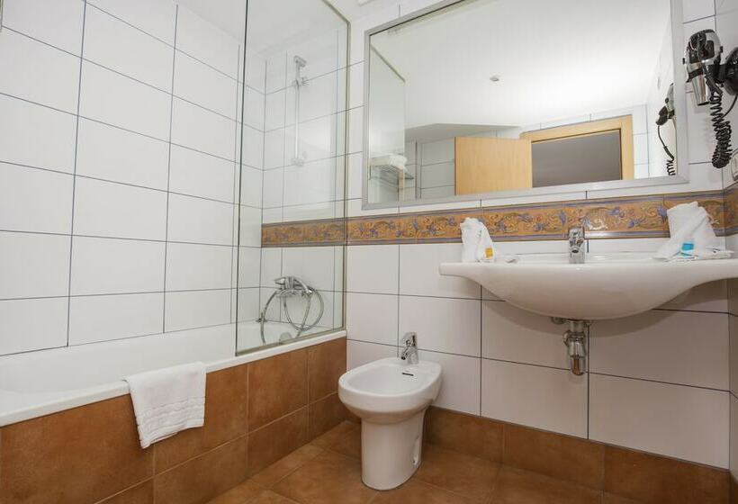 Camera Standard, Catalunya Ski by Nexta