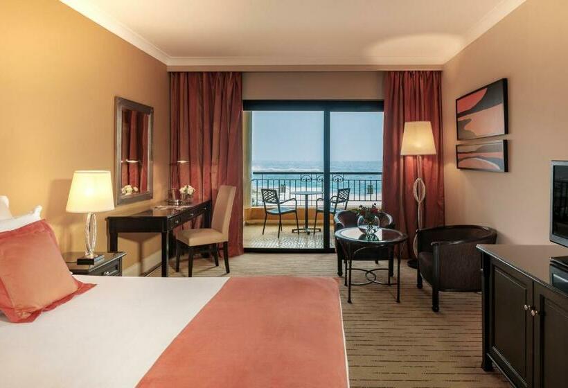 اتاق سه نفره دلوکس با چشمانداز دریا, Corinthia St George S Bay