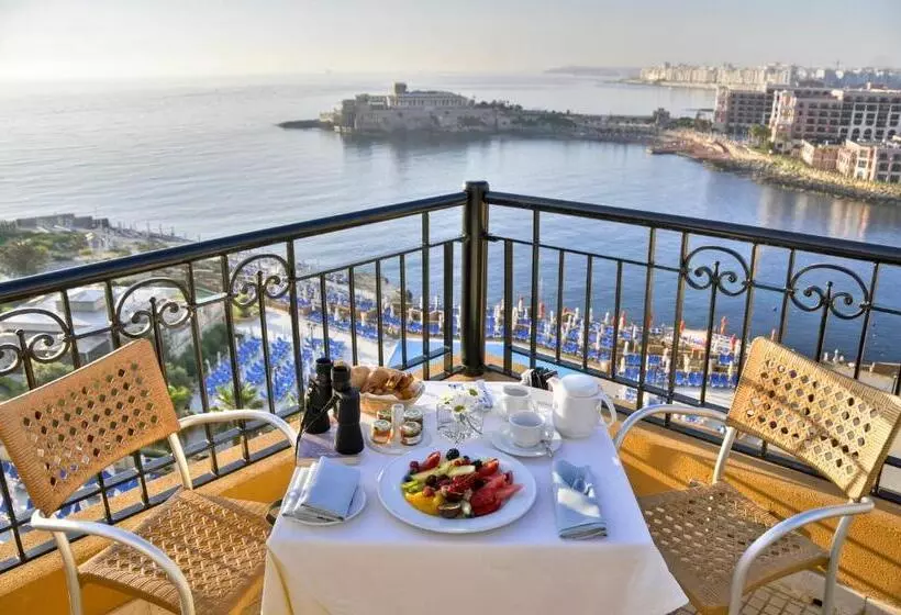 سوییت لوکس, Corinthia St George S Bay