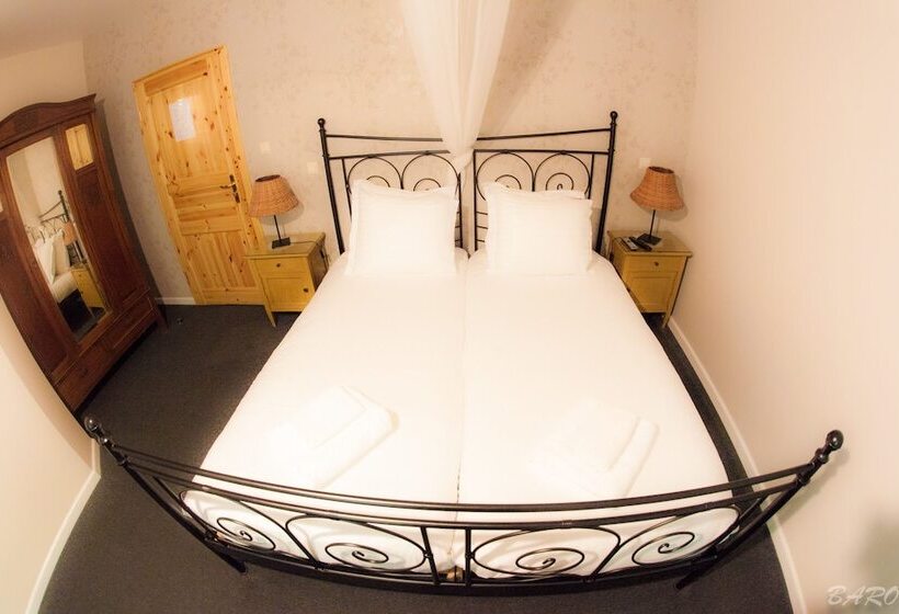 اتاق استاندارد سه نفره, Dirbach Plage