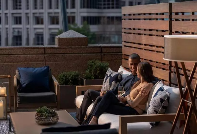 テラス付スイート, Four Seasons Hotel Atlanta
