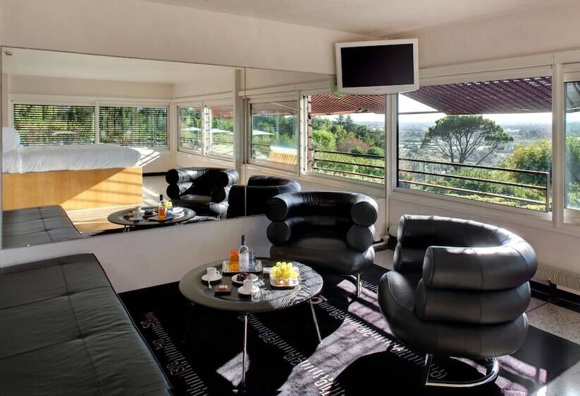 스위트, Le Saint James