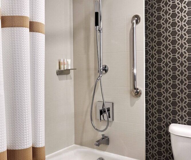带2个双人床的标准工作室, Los Angeles Airport Marriott