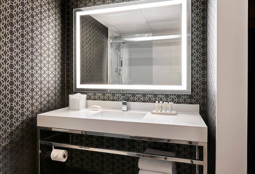 带2个双人床的标准工作室, Los Angeles Airport Marriott