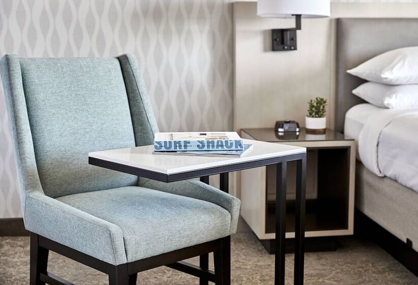 غرفه قياسيه سريرين مزدوجين, Los Angeles Airport Marriott