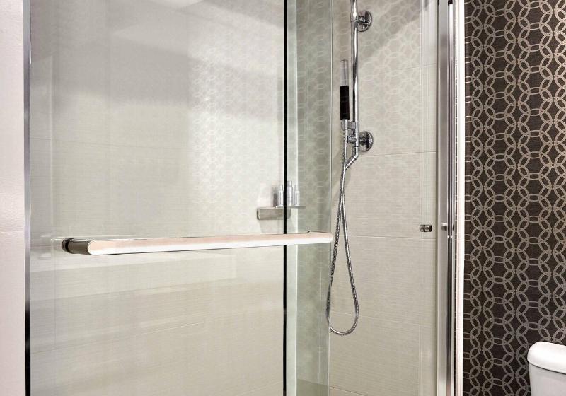 غرفة كلوب سرير كينج, Los Angeles Airport Marriott