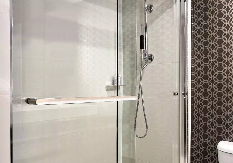 Standard-huone King-vuode, Los Angeles Airport Marriott