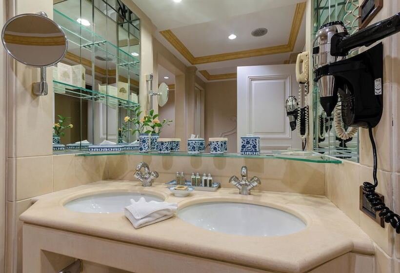 سوییت جونیور, Olissippo Lapa Palace – The Leading Hotels Of The World