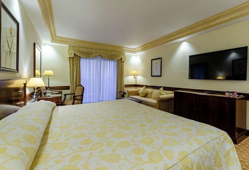 سوییت جونیور, Olissippo Lapa Palace – The Leading Hotels Of The World