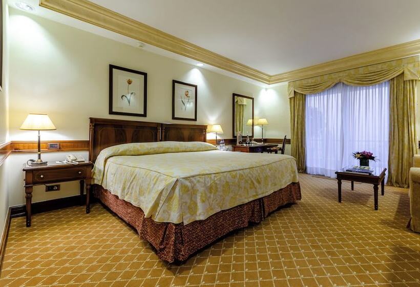 سوییت جونیور, Olissippo Lapa Palace – The Leading Hotels Of The World