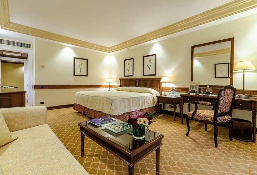 سوییت جونیور, Olissippo Lapa Palace – The Leading Hotels Of The World