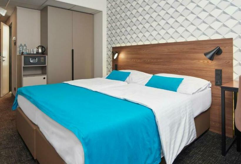Quarto Deluxe, Orea Hotel Pyramida Praha