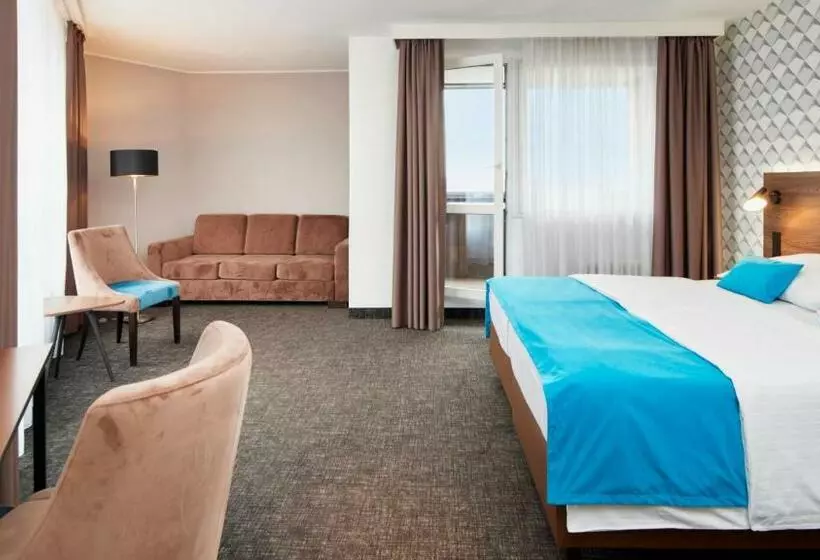 Deluxe-sviitti, Orea Hotel Pyramida Praha