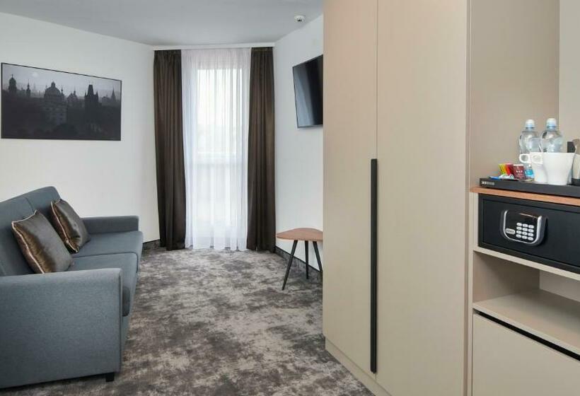 جناح ديلوكس, Orea Hotel Pyramida Praha