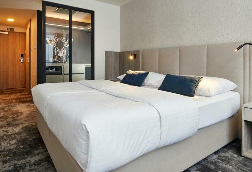 Quarto Executivo, Orea Hotel Pyramida Praha