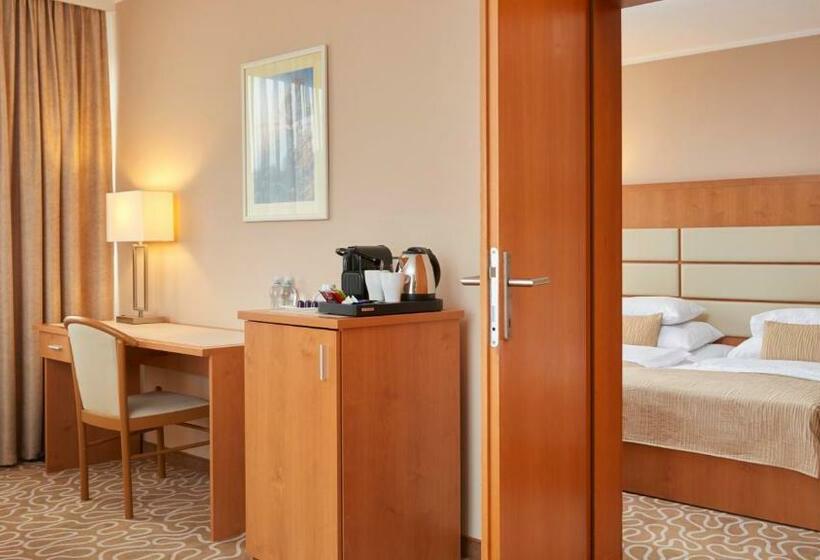 Suite Clasic, Orea Hotel Pyramida Praha