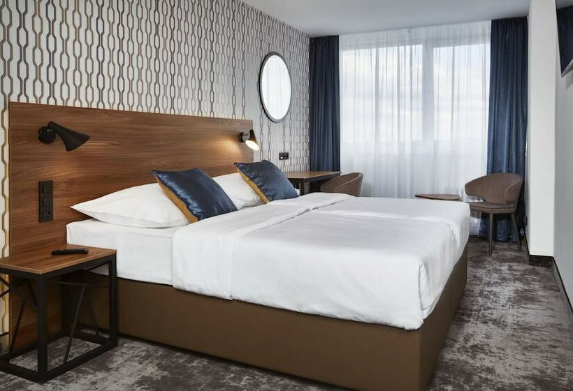 Quarto Deluxe, Orea Hotel Pyramida Praha