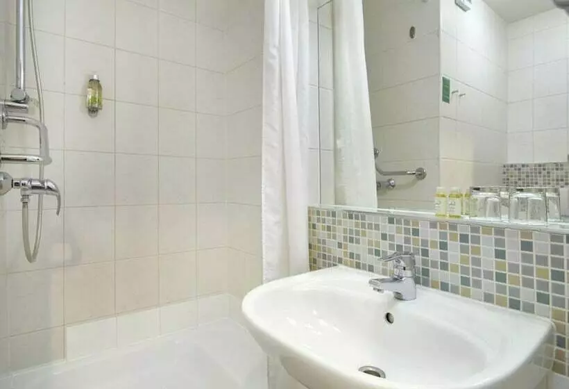 Classic-huone, Orea Hotel Pyramida Praha
