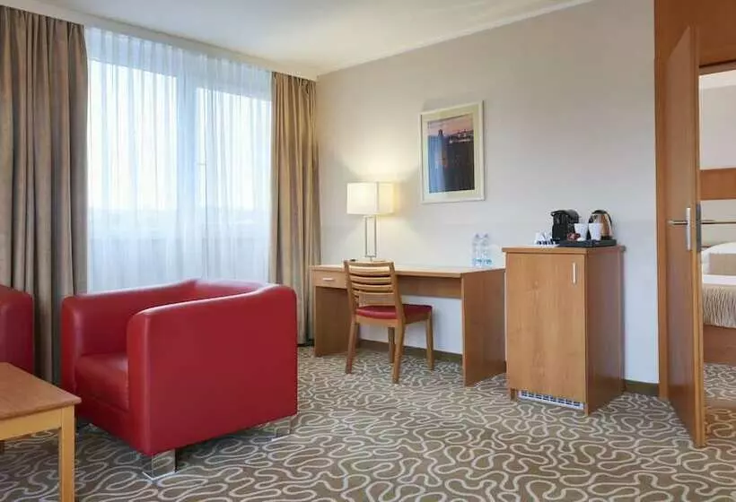 Classic-sviitti, Orea Hotel Pyramida Praha