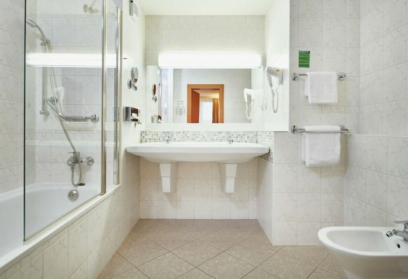 Suite Clasic, Orea Hotel Pyramida Praha