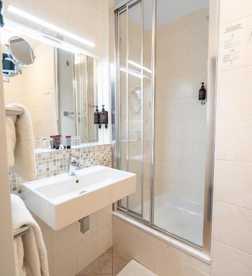 Quarto Basic, Orea Hotel Pyramida Praha