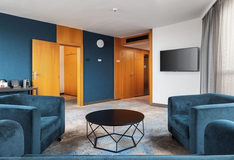 Suite Clasic, Orea Hotel Pyramida Praha