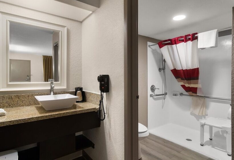 غرفة ديلوكس لذوى الاحتياجات الخاصة, Red Roof Inn Kingsland