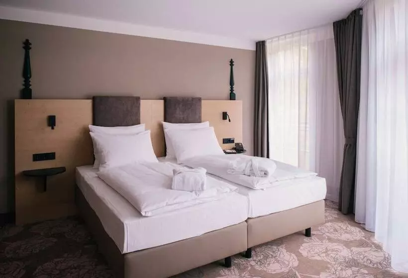 コンフォートルーム, Vienna House Easy By Wyndham Castroprauxel