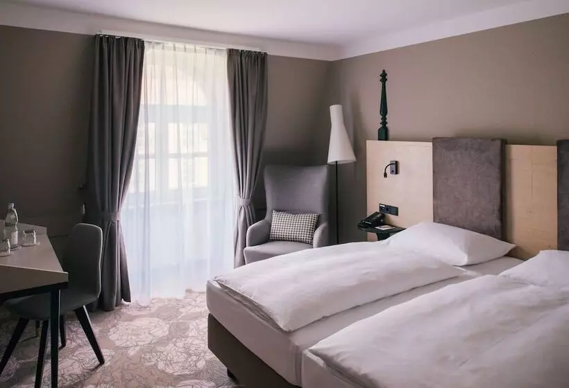 コンフォートルーム, Vienna House Easy By Wyndham Castroprauxel