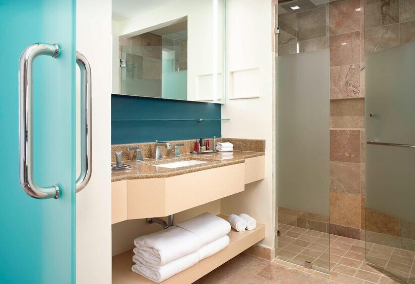חדר סטנדרט שתי מיטות זוגיות, Marriott Puerto Vallarta Resort & Spa