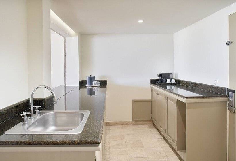 Президентский Люкс, Marriott Puerto Vallarta Resort & Spa