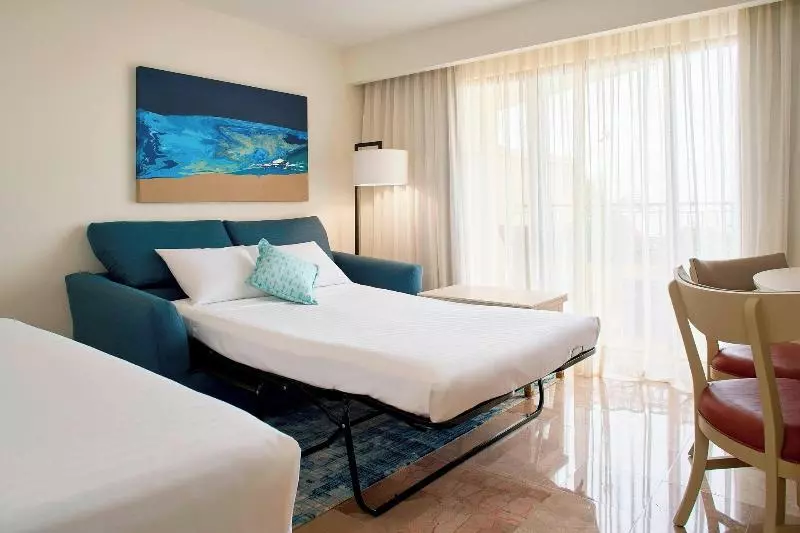 キングサイズベッドのスタンダードルーム, Marriott Puerto Vallarta Resort & Spa