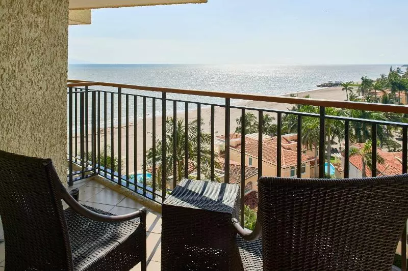 キングサイズベッドのスタンダードルーム, Marriott Puerto Vallarta Resort & Spa