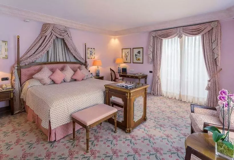 اتاق لوکس, Olissippo Lapa Palace – The Leading Hotels Of The World