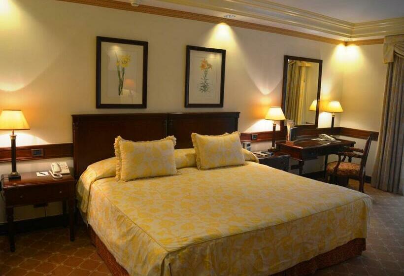 جناح جونيور, Olissippo Lapa Palace – The Leading Hotels Of The World