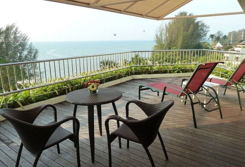 סוויטת פרמיום עם נוף לים, Parkroyal Penang Resort