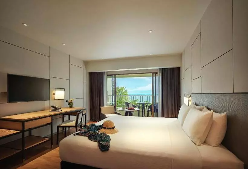 オーシャンビューのプレミアムルーム。, Parkroyal Penang Resort