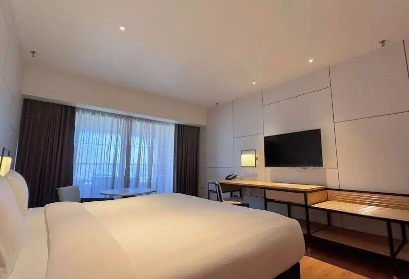 オーシャンビューのプレミアムルーム。, Parkroyal Penang Resort