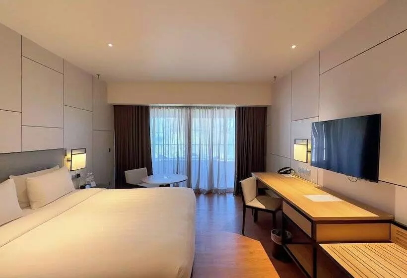 オーシャンビューのプレミアムルーム。, Parkroyal Penang Resort