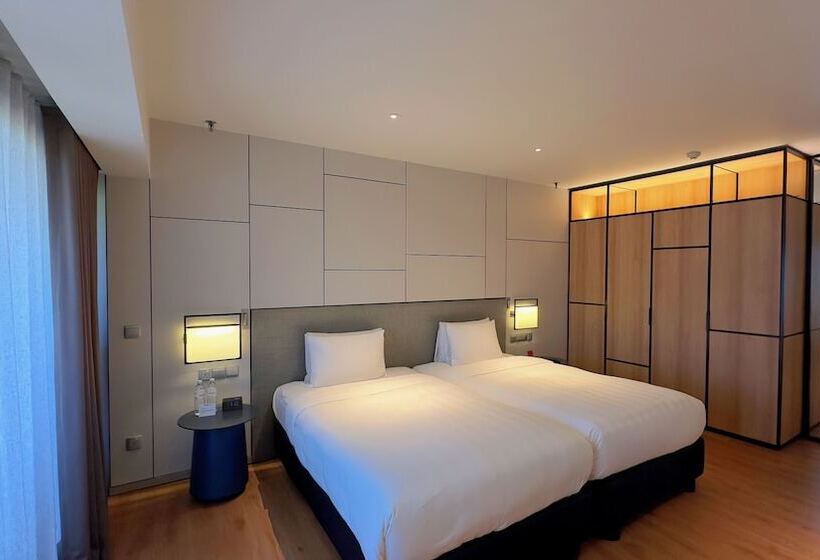 חדר פרמיום נוף לים, Parkroyal Penang Resort