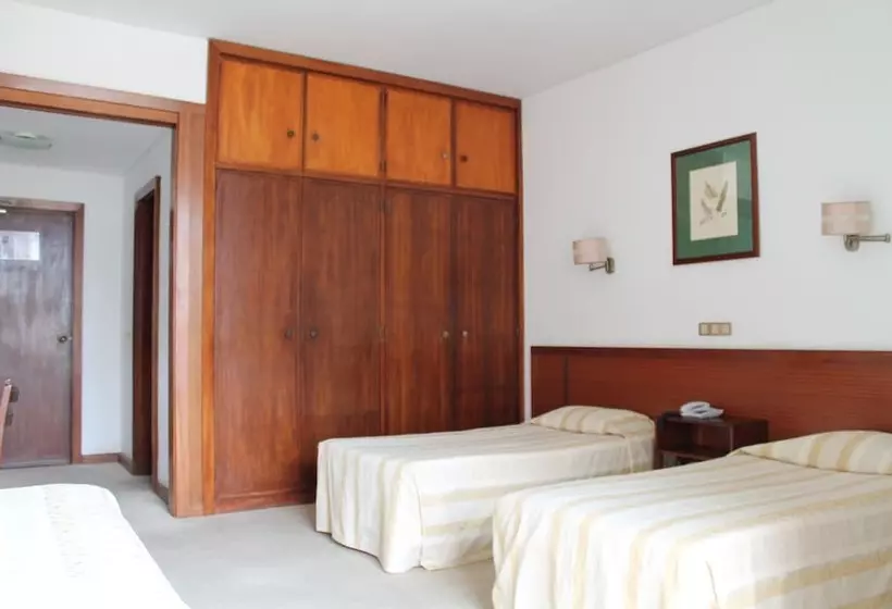 اتاق استاندارد سه نفره, Residencial Greco