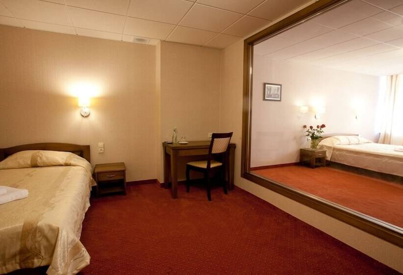 اتاق خانوادگی, Airinn Vilnius