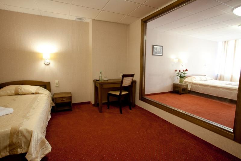 اتاق خانوادگی, Airinn Vilnius