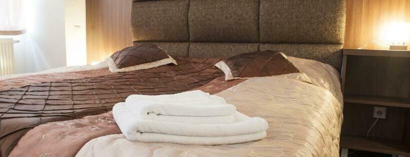 غرفة كلاسيكية, Branč, Garni