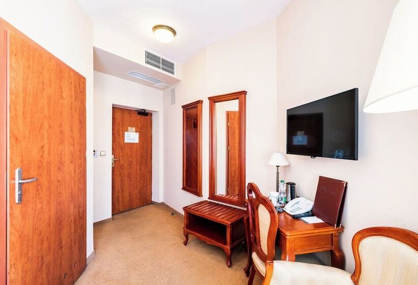 标准单人间, Europejski Wrocław Centrum